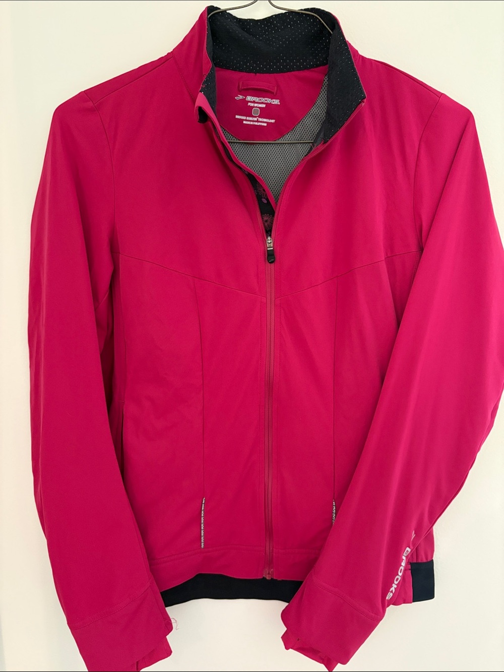 Brooks Women's Pink Full-Zip Running Jacket